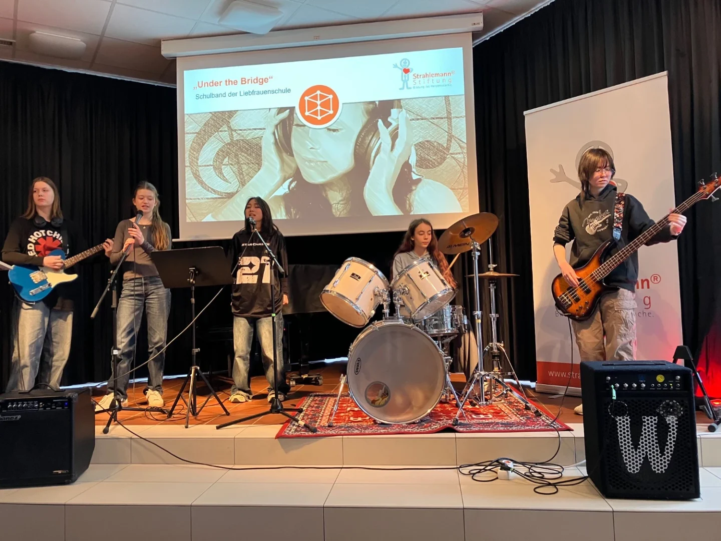 LFS Bensheim Maedchenband Under the Bridge 10022026